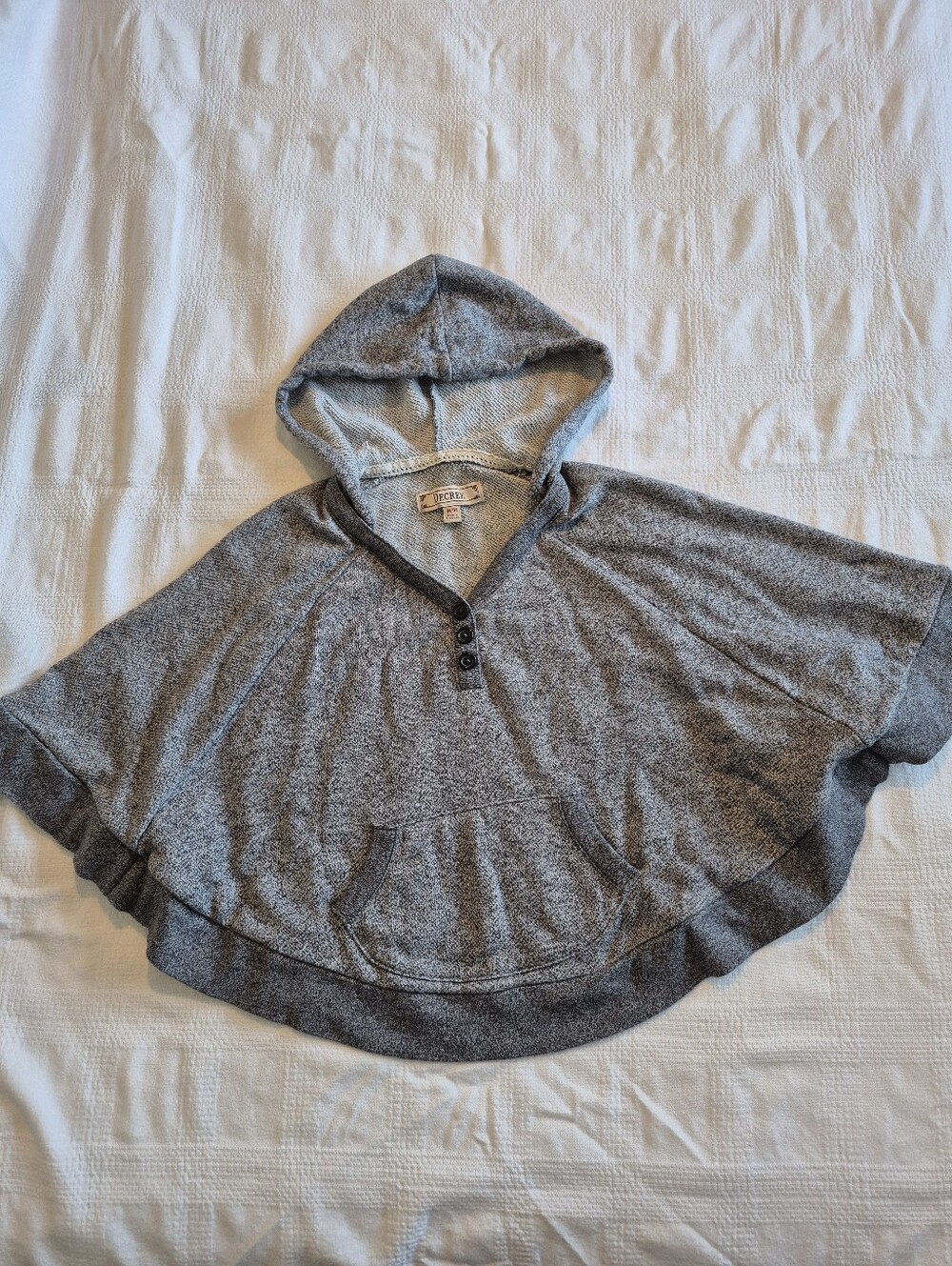 Decree girls size Medium gray poncho sweatshirt style hooded VGUC